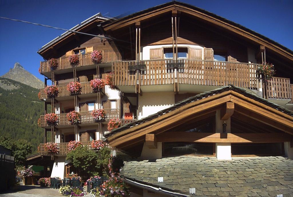 Hotel Vallée De Cogne Extérieur photo